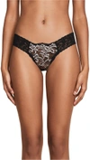 Hanky Panky Regency Original Rise Diamond Thong In Black/marshmallow
