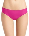 COMMANDO BUTTER MID-RISE THONG,CT16