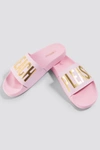 THE WHITE BRAND BEACH SLIPPERS - PINK