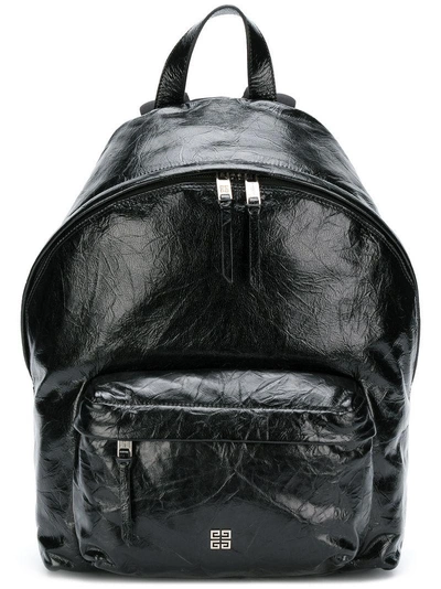 Givenchy 复古风小牛皮背包 In Black