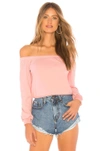 ABOUT US ABOUT US BELLA OFF SHOULDER SWEATSHIRT IN PINK.,ABOR-WK2