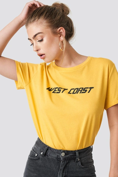 Na-kd West Coast Oversized Tee - Yellow