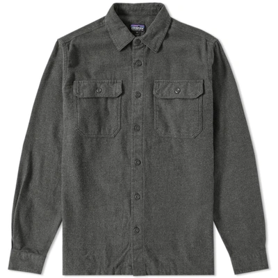 Patagonia 'fjord' Regular Fit Organic Cotton Flannel Shirt In Grey