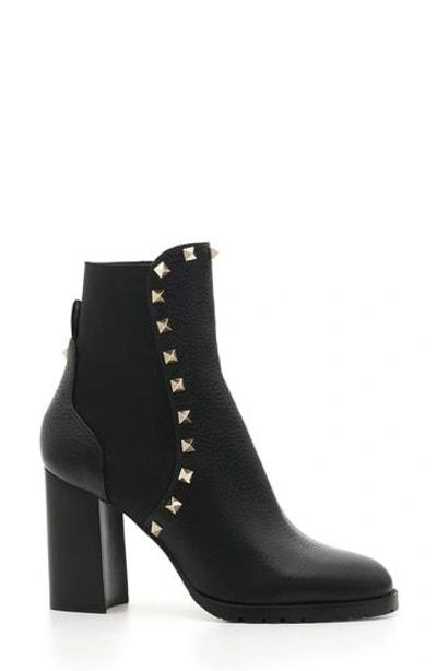 Valentino Garavani Rockstud Pebbled-leather Ankle Boots In Black