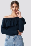 NA-KD ONE SHOULDER FLOUNCE KNITTED SWEATER - BLUE