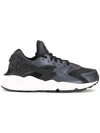 Nike 'air Huarache Run Se' Sneakers In Black ,white