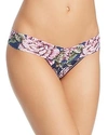 HANKY PANKY LOW-RISE PRINTED LACE THONG,5Q1584