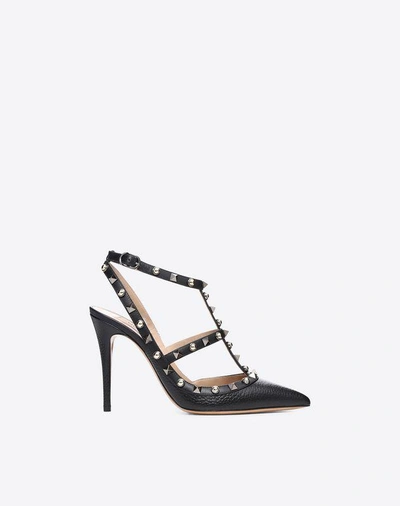Valentino Garavani Studded Leather Decollete Pumps In Black