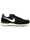 NIKE INTERNATIONALIST SNEAKERS