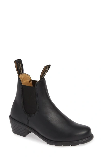 Blundstone Ankle Boot With Elastic Inserts In Black