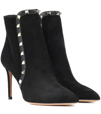 Valentino Garavani Rockstud Suede Ankle Boots In Black