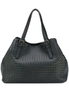 BOTTEGA VENETA BOTTEGA VENETA NERO INTRECCIATO NAPPA LARGE CESTA BAG - BLACK