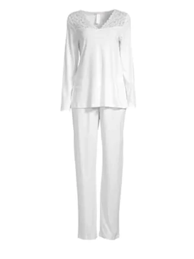 Hanro Moments Lace Trim Cotton Long Sleeve Pyjama Set In White