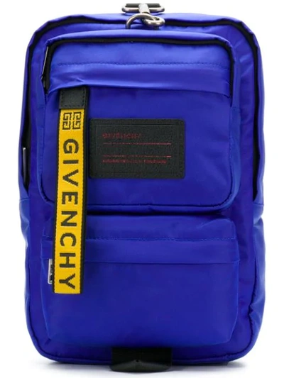 Givenchy 衬垫单肩背包 In Blue
