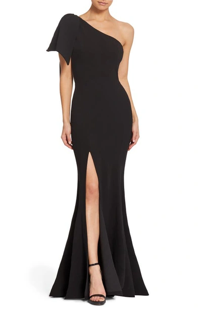 Dress The Population Georgina One-shoulder Crepe Gown In Black