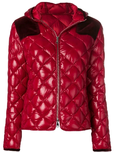 Moncler Diamond Quilted Puffer Jacket In Red