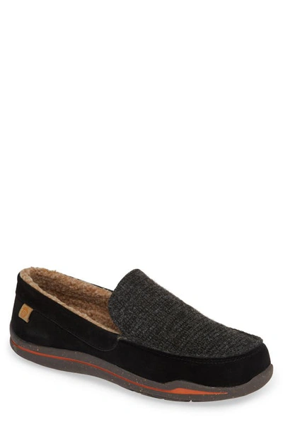 Acorn Ellsworth Moc Toe Slipper In Black