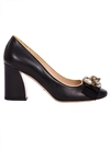GUCCI LEATHER MID-HEEL PUMP WITH BEE,10684469