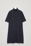 COS SCALLOP PLEATED KNIT DRESS,0588052002