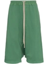 RICK OWENS DRKSHDW RICK OWENS DRKSHDW GREEN DROP-CROTCH CROPPED COTTON SHORTS - 65 INSTITUTION GREEN