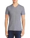 LACOSTE STRIPED V-NECK TEE,TH6810