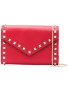 VALENTINO GARAVANI VALENTINO GARAVANI ROCKSTUD ENVELOPE CROSSBODY BAG