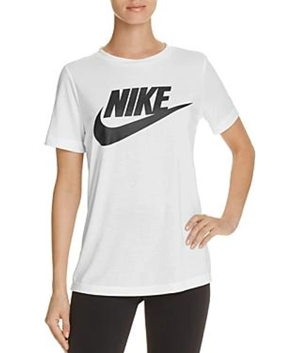 Nike Sportswear Essential Logo T-shirt In White/black