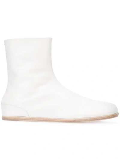 Maison Margiela Tabi Ankle Boots - White In H0518 Offwh