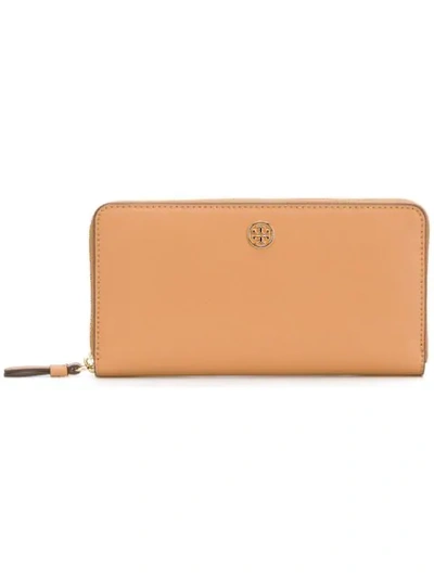Tory Burch Robinson Zip Continental Wallet In Brown