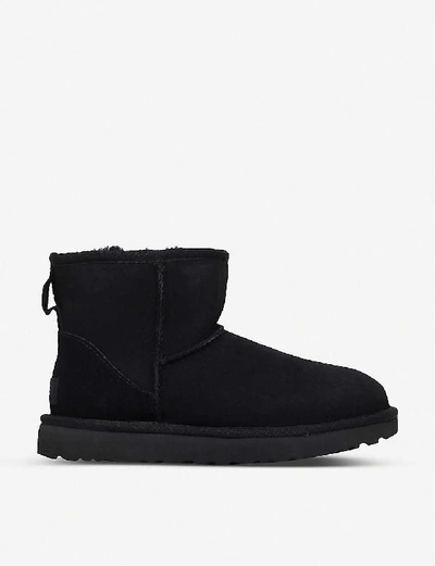 UGG UGG WOMEN'S BLACK CLASSIC LL MINI SHEEPSKIN BOOTS,74550043