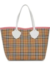 BURBERRY THE GIANT REVERSIBLE TOTE IN VINTAGE CHECK