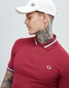 FRED PERRY REISSUES TIPPED POLO IN BURGUNDY - RED,M2