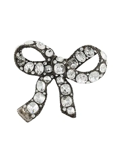 Gucci Crystal Ribbon Brooch In Metallic