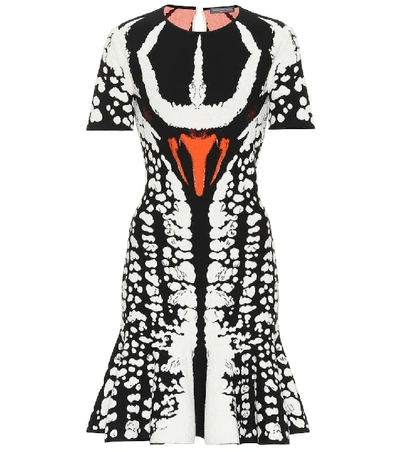 Alexander Mcqueen Crewneck Short-sleeve Abstract Bug-jacquard Flared Knit Dress In Black/ivory