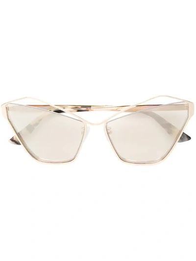 Mcq By Alexander Mcqueen Eyewear Asymmetric Cat-eye Sunglasses - 金色 In Gold