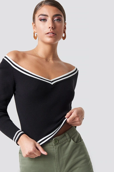 Pamela X Na-kd Off Shoulder Knitted Stripe Jumper - Black In Black/white