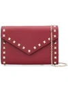 VALENTINO GARAVANI VALENTINO VALENTINO GARAVANI ROCKSTUD CLUTCH - RED