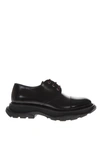 ALEXANDER MCQUEEN BLACK LEATHER DERBY SHOES WITH OVERSIZE SOLE,10740423