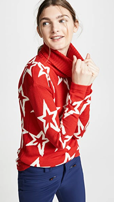 PERFECT MOMENT STAR DUST SWEATER RED/SNOW WHITE STAR