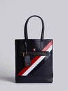 THOM BROWNE THOM BROWNE TOTE IN BLACK PEBBLE GRAIN RED, WHITE AND BLUE DIAGONAL STRIPE IN CALF LEATHER,MAG066A0019812138808