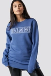 THE CLASSY ISSUE X NA-KD THE CLASSY EXCITE UNISEX SWEATER - BLUE