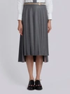 THOM BROWNE THOM BROWNE BELOW KNEE DROPPED BACK PLEATED SKIRT WITH BELT APPLIQUE IN SUPER 120’S TWILL,FGC400E0062612476314