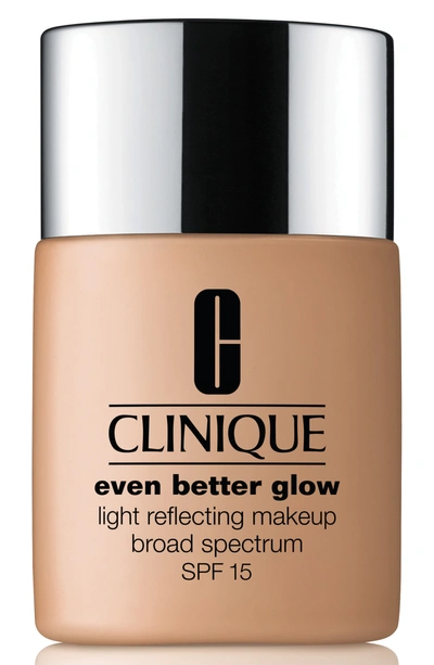 Clinique Even Better Glow Light Reflecting Makeup Broad Spectrum Spf 15, 1.0 Oz./ 30 Ml, Sand In Cn 90 Sand