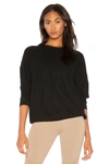 Alo Yoga Glimpse Long-sleeve Top In Black