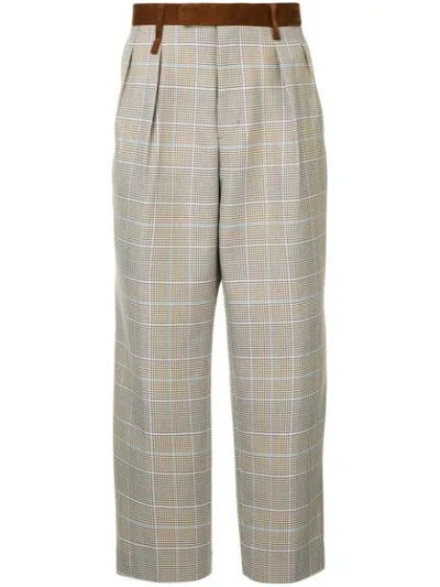 A(lefrude)e Checked Trousers In Grey