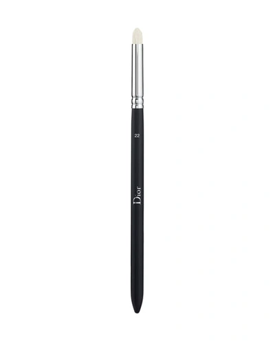 Dior Backstage Precision Eyeshadow Blending Brush N22