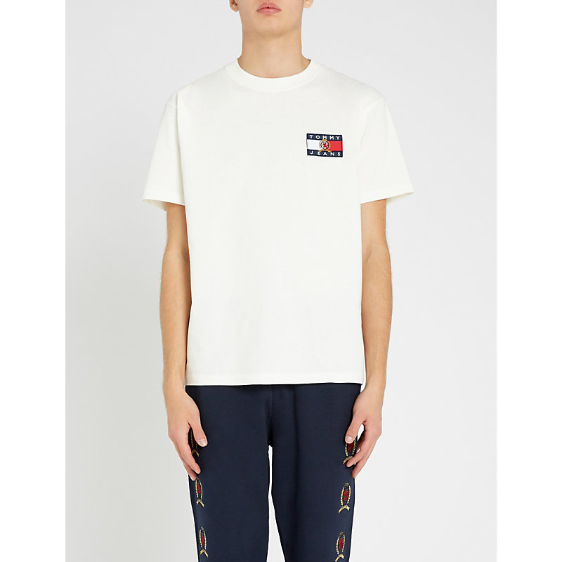 tommy crest flag tee