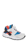 NIKE AIR HUARACHE RUN SNEAKER,634835