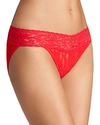 HANKY PANKY SIGNATURE LACE V-KINI,482374