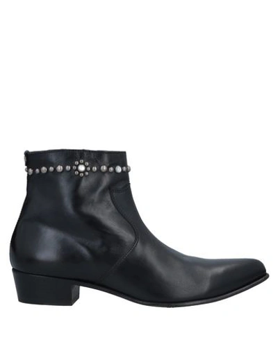 Htc Ankle Boot In Black